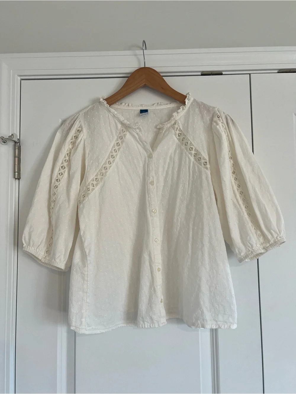 Women's Cream Eyelet Button-Front Blouse